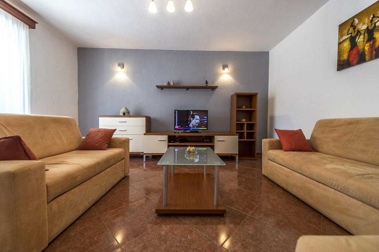 Spacious Three-Bedroom Villa Balun With Pool Poreč Eksteriør billede