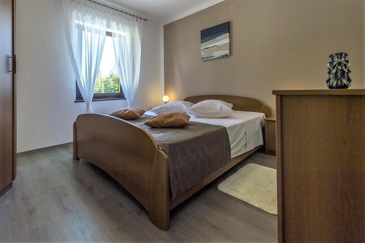 Spacious Three-Bedroom Villa Balun With Pool Poreč Eksteriør billede