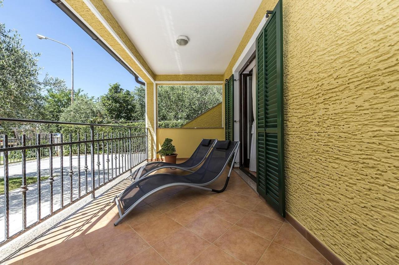 Spacious Three-Bedroom Villa Balun With Pool Poreč Eksteriør billede