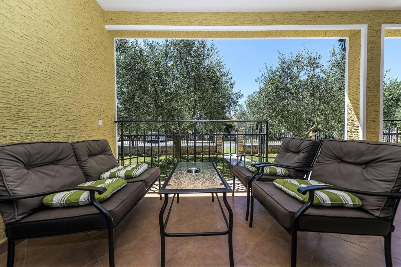 Spacious Three-Bedroom Villa Balun With Pool Poreč Eksteriør billede